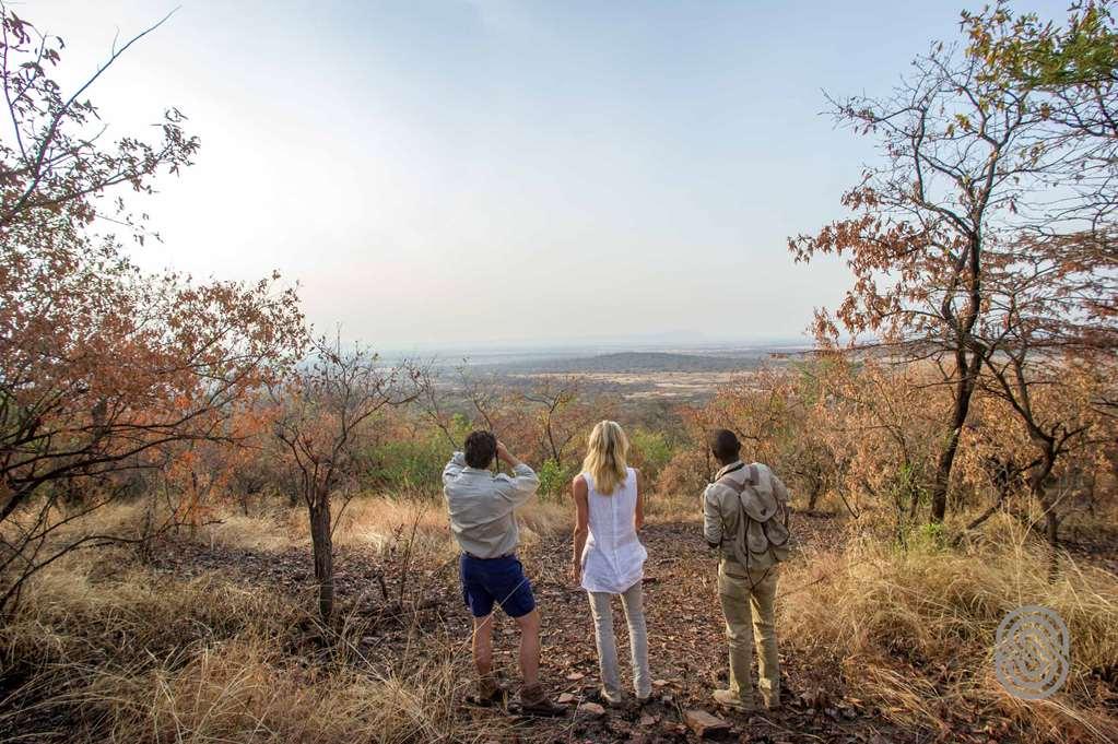 Robanda Kirawira Serena Camp المرافق الصورة